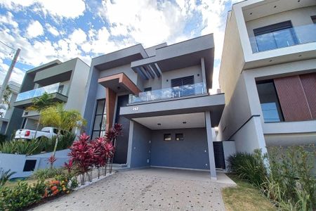 Casa de condomínio à venda com 305m², 4 quartos e 4 vagas Casa de condomínio à venda com 305m², 4 quartos e 4 vagasFachada do Prédio