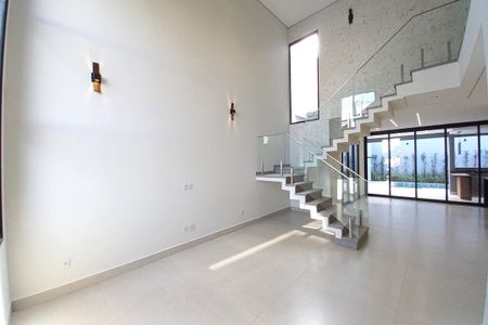 Casa de condomínio à venda com 305m², 4 quartos e 4 vagas Casa de condomínio à venda com 305m², 4 quartos e 4 vagasSala