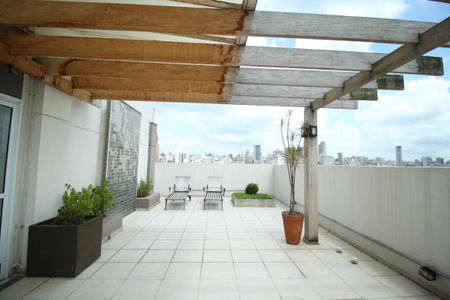 Apartamento à venda com 32m², 1 quarto e sem vagaÁrea comum