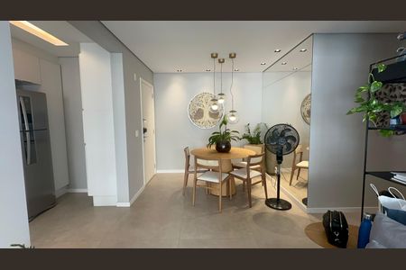 Apartamento para alugar com 74m², 2 quartos e 1 vaga Apartamento para alugar com 74m², 2 quartos e 1 vagaSala