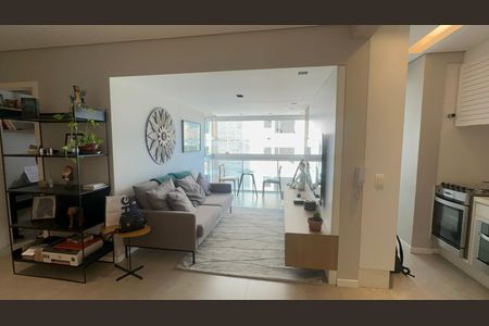 Apartamento para alugar com 74m², 2 quartos e 1 vaga Apartamento para alugar com 74m², 2 quartos e 1 vagaSala