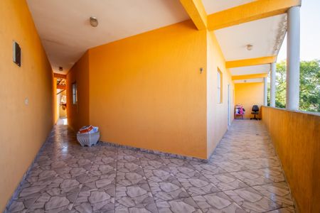 Casa à venda com 152m², 2 quartos e 2 vagas Casa à venda com 152m², 2 quartos e 2 vagasVaranda