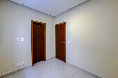 Casa à venda com 147m², 2 quartos e 4 vagasQuarto 2 - Suíte