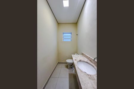 Casa à venda com 147m², 2 quartos e 4 vagasLavabo
