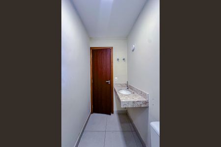 Casa à venda com 147m², 2 quartos e 4 vagasBanheiro da Suíte 1