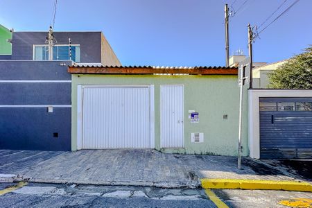 Casa à venda com 147m², 2 quartos e 4 vagasFachada - Plaquinha