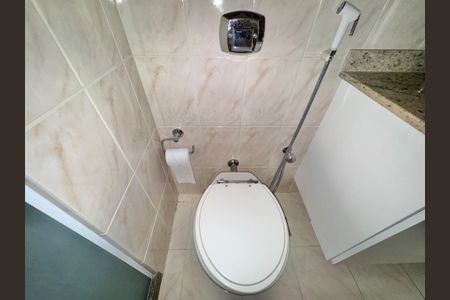 Apartamento à venda com 117m², 3 quartos e 2 vagasBanheiro Social