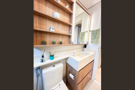 Apartamento à venda com 84m², 2 quartos e 2 vagasBanheiro da Suíte