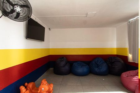 Apartamento para alugar com 44m², 2 quartos e 1 vaga Apartamento para alugar com 44m², 2 quartos e 1 vagaÁrea comum - Brinquedoteca