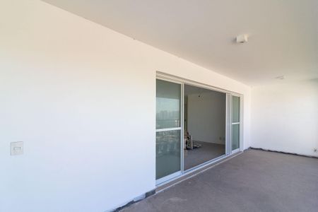 Apartamento à venda com 136m², 3 quartos e 2 vagas Apartamento à venda com 136m², 3 quartos e 2 vagasVaranda da Sala