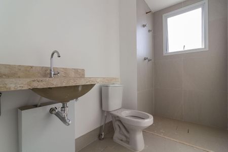 Apartamento à venda com 136m², 3 quartos e 2 vagas Apartamento à venda com 136m², 3 quartos e 2 vagasBanheiro da Suíte 2