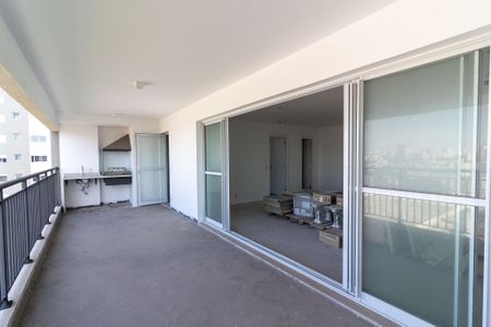 Apartamento à venda com 136m², 3 quartos e 2 vagas Apartamento à venda com 136m², 3 quartos e 2 vagasVaranda da Sala