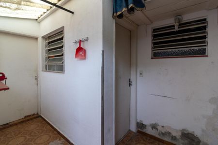 Casa à venda com 165m², 3 quartos e 2 vagas Casa à venda com 165m², 3 quartos e 2 vagasHall de Distribuição da área Externa