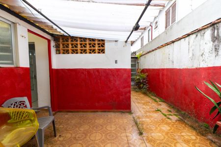 Casa à venda com 165m², 3 quartos e 2 vagas Casa à venda com 165m², 3 quartos e 2 vagasQuintal