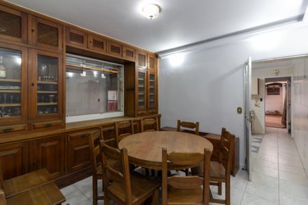 Casa à venda com 165m², 3 quartos e 2 vagas Casa à venda com 165m², 3 quartos e 2 vagasSala de Jantar