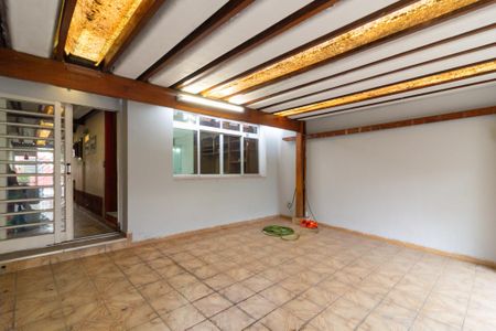 Casa à venda com 165m², 3 quartos e 2 vagas Casa à venda com 165m², 3 quartos e 2 vagasGaragem