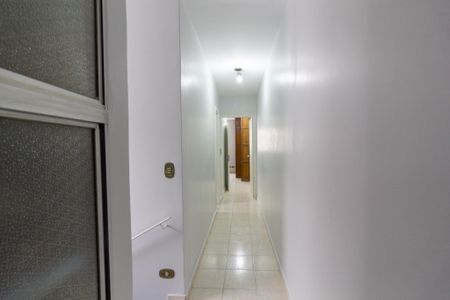 Casa à venda com 165m², 3 quartos e 2 vagas Casa à venda com 165m², 3 quartos e 2 vagasHall