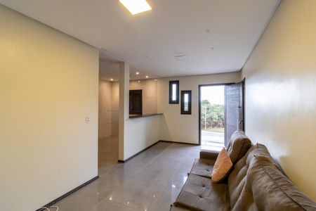 Casa à venda com 70m², 2 quartos e 2 vagasSala