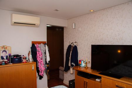 Apartamento à venda com 223m², 4 quartos e 4 vagas Apartamento à venda com 223m², 4 quartos e 4 vagasSuíte 1