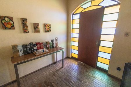 Casa à venda com 157m², 4 quartos e 4 vagasSala