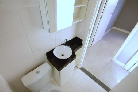 Apartamento à venda com 45m², 2 quartos e 1 vaga Apartamento à venda com 45m², 2 quartos e 1 vagaBanheiro Social