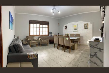 Casa à venda com 178m², 4 quartos e 5 vagas Casa à venda com 178m², 4 quartos e 5 vagasFoto 24