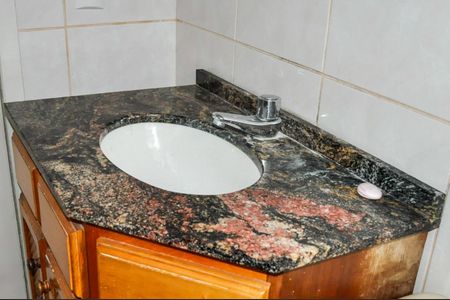 Apartamento para alugar com 50m², 2 quartos e 1 vaga Apartamento para alugar com 50m², 2 quartos e 1 vagaBanheiro