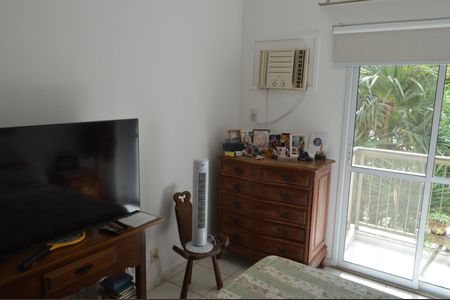 Apartamento à venda com 92m², 3 quartos e 1 vaga Apartamento à venda com 92m², 3 quartos e 1 vagaSuíte