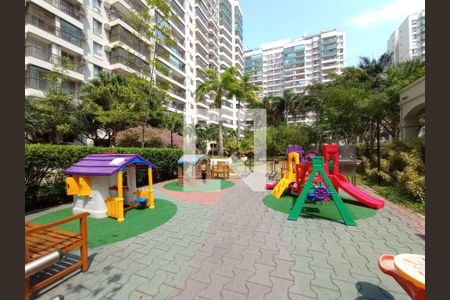 Apartamento à venda com 92m², 3 quartos e 1 vaga Apartamento à venda com 92m², 3 quartos e 1 vagaÁrea comum - Playground