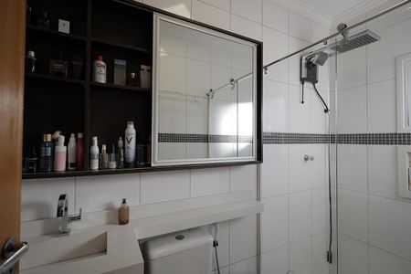 Apartamento à venda com 100m², 2 quartos e 1 vagaBanheiro Suíte