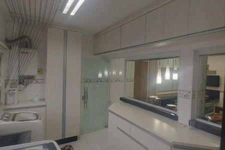 Apartamento à venda com 198m², 3 quartos e 2 vagas