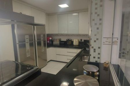 Apartamento à venda com 198m², 3 quartos e 2 vagas