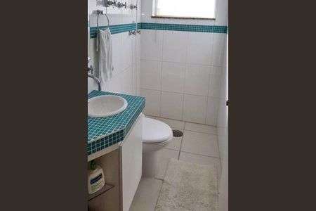 Casa à venda com 326m², 3 quartos e 6 vagas