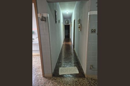 Casa à venda com 355m², 6 quartos e sem vagaCorredor