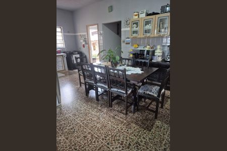 Casa à venda com 355m², 6 quartos e sem vagaCozinha