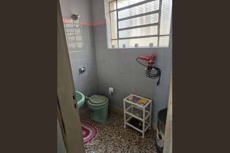 Casa à venda com 355m², 6 quartos e sem vagaBanheiro 2