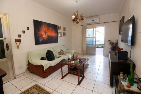 Casa à venda com 157m², 3 quartos e 3 vagasSala