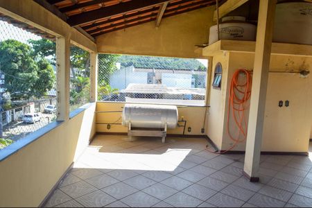 Casa à venda com 350m², 3 quartos e 5 vagasTerraço