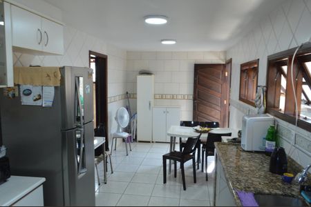 Casa à venda com 350m², 3 quartos e 5 vagasCozinha