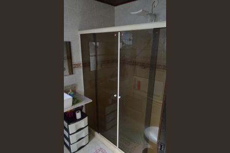 Casa à venda com 350m², 3 quartos e 5 vagasBanheiro da Suíte