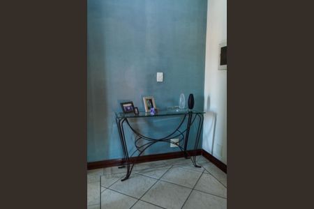 Casa à venda com 350m², 3 quartos e 5 vagasHall da escada