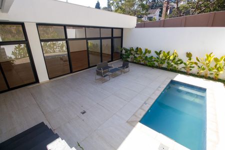 Casa à venda com 462m², 3 quartos e 4 vagasPiscina
