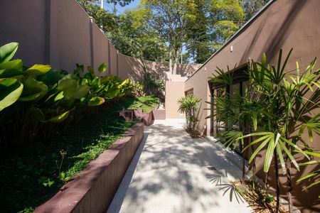 Casa à venda com 462m², 3 quartos e 4 vagasQuintal