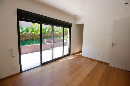 Casa à venda com 462m², 3 quartos e 4 vagasSuíte 2