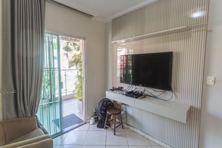 Casa à venda com 222m², 3 quartos e 2 vagas Casa à venda com 222m², 3 quartos e 2 vagasQuarto 2