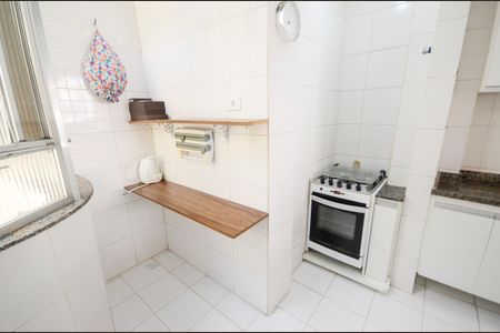Apartamento à venda com 60m², 2 quartos e sem vaga Apartamento à venda com 60m², 2 quartos e sem vagaCozinha