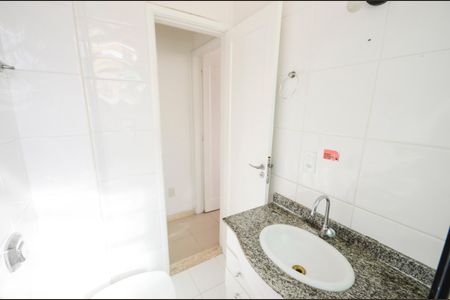 Apartamento à venda com 60m², 2 quartos e sem vaga Apartamento à venda com 60m², 2 quartos e sem vagaBanheiro