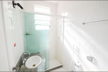 Apartamento à venda com 60m², 2 quartos e sem vaga Apartamento à venda com 60m², 2 quartos e sem vagaBanheiro