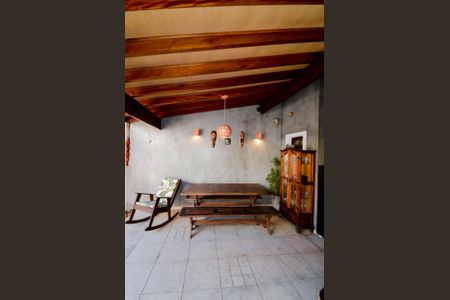 Casa à venda com 281m², 3 quartos e 4 vagas Casa à venda com 281m², 3 quartos e 4 vagasÁrea gourmet