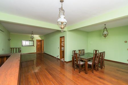 Casa à venda com 500m², 4 quartos e 3 vagas Casa à venda com 500m², 4 quartos e 3 vagasSala 2